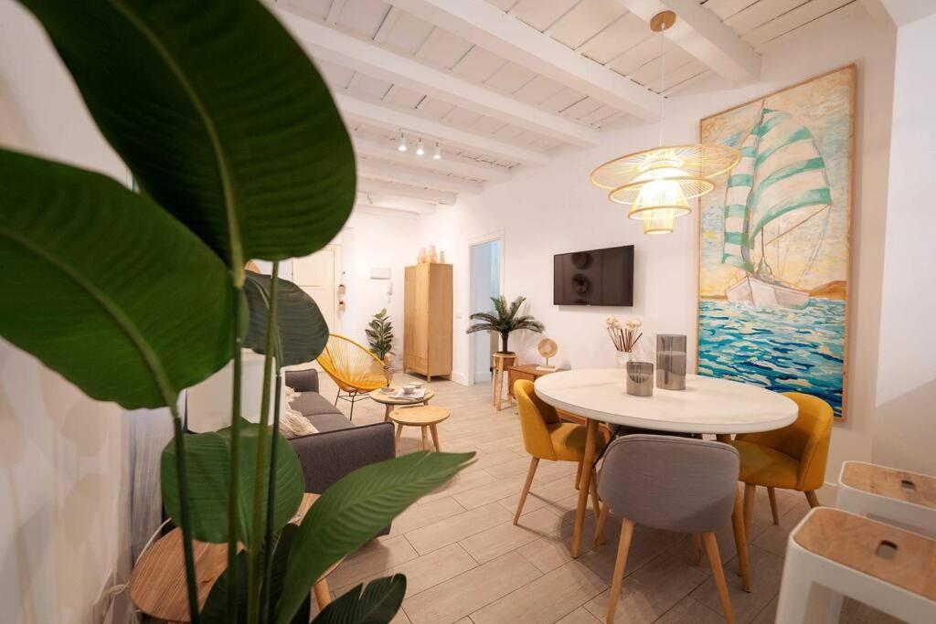 Apartamento A Estrenar En Calle Alcazares Sevilha Exterior foto